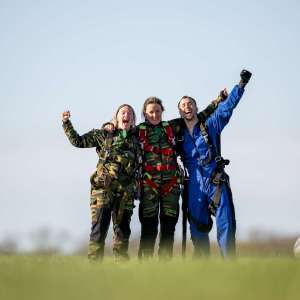 Skydiving prep for a nashville jump